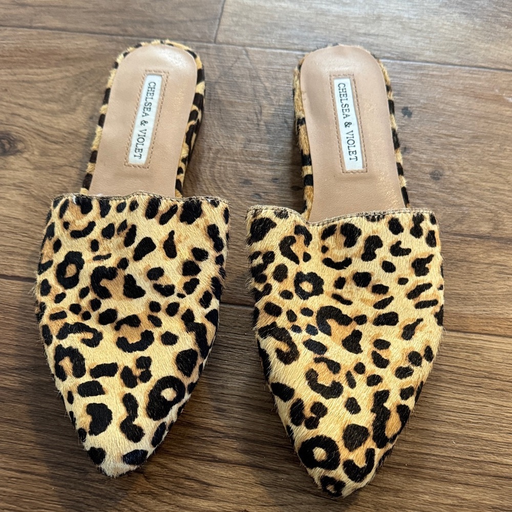 Chelsea & Violet Leopard-Print Pointed Slip-On Mules in Tan and Black